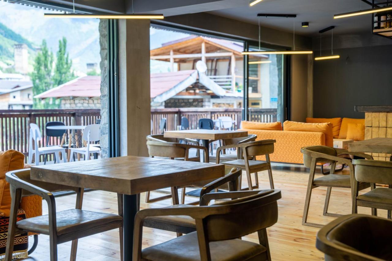 Hotel Lahili Mestia Exteriér fotografie