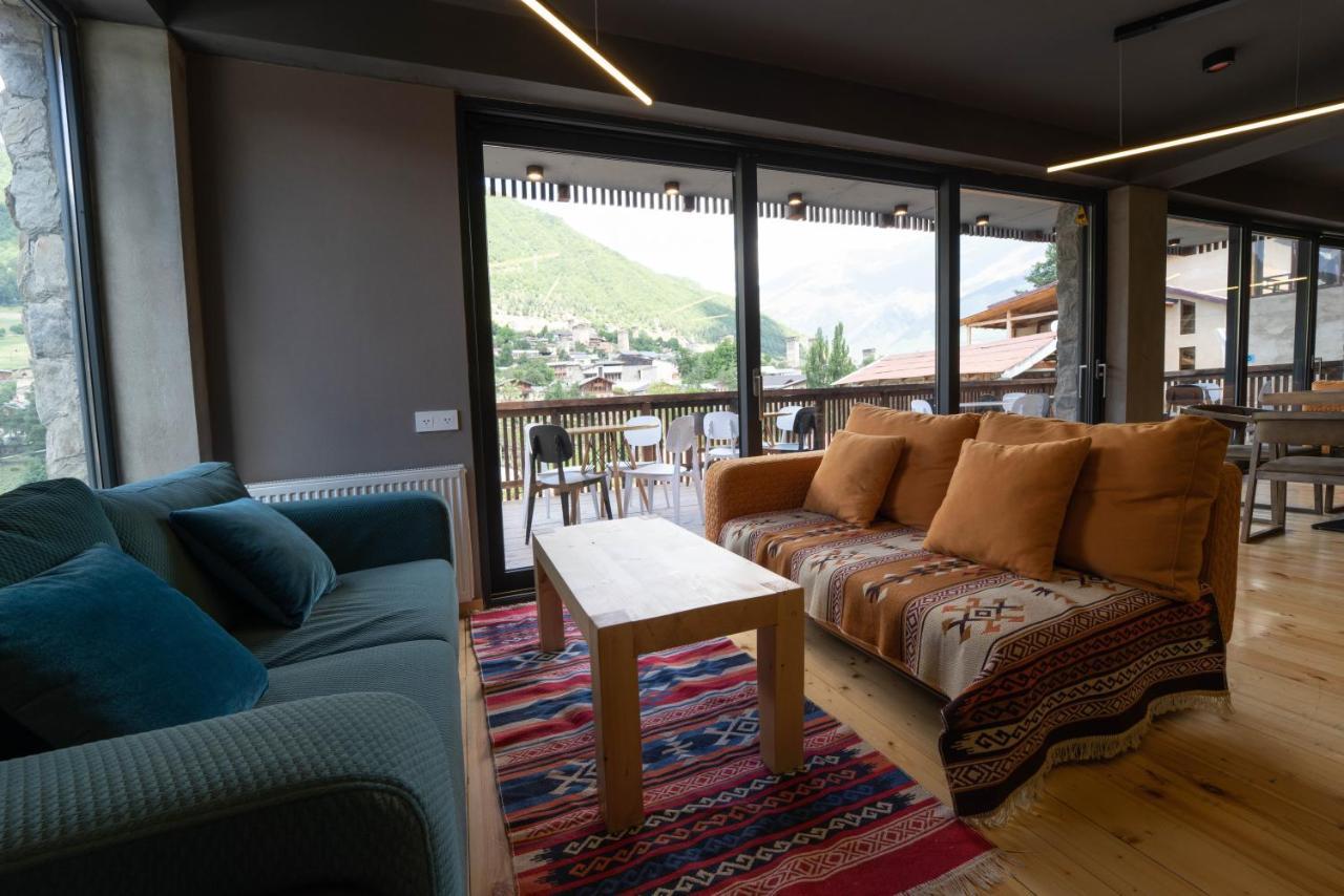 Hotel Lahili Mestia Exteriér fotografie