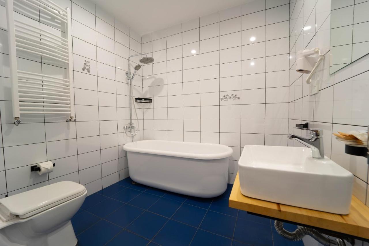Hotel Lahili Mestia Exteriér fotografie