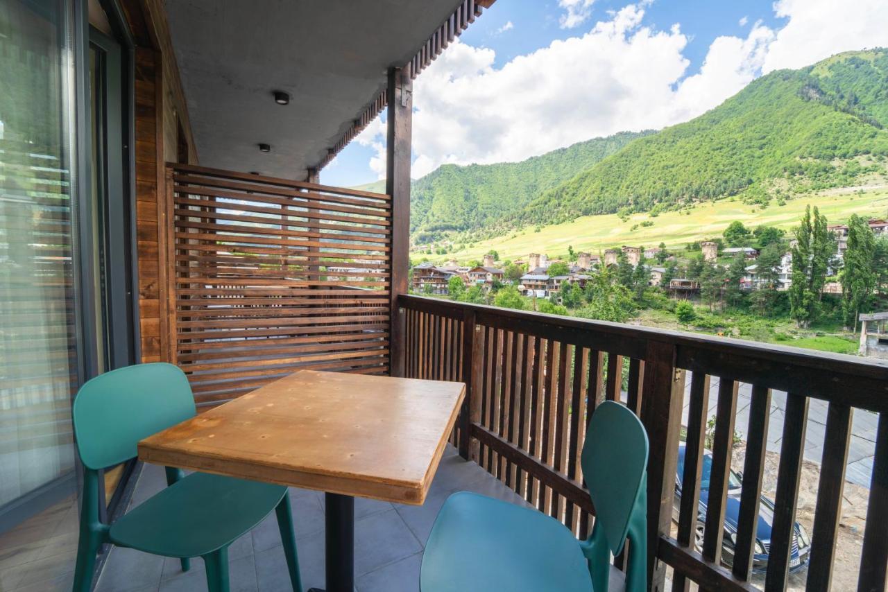 Hotel Lahili Mestia Exteriér fotografie