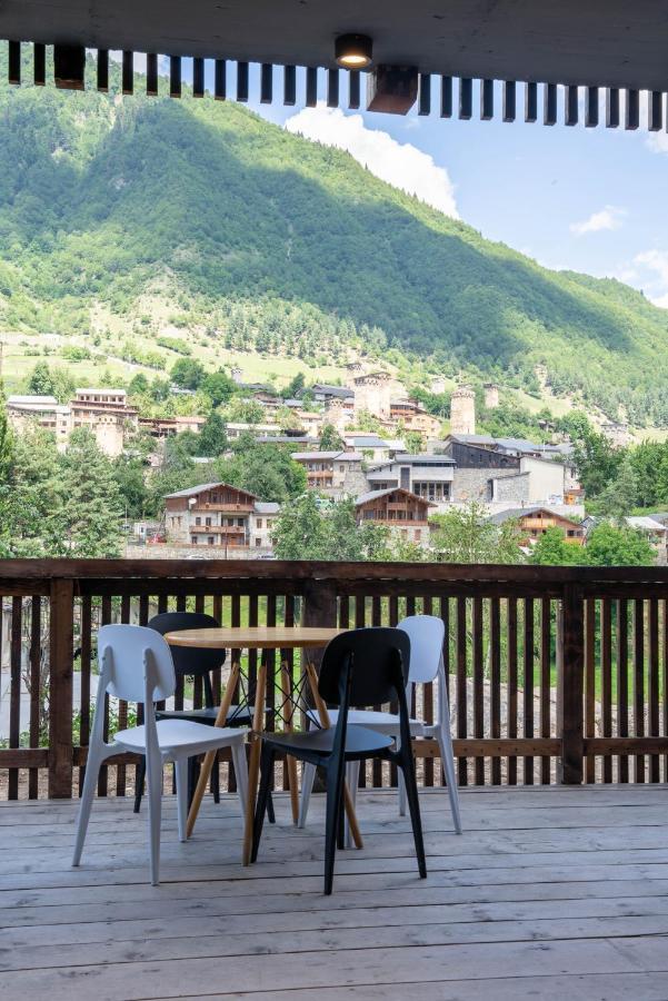 Hotel Lahili Mestia Exteriér fotografie