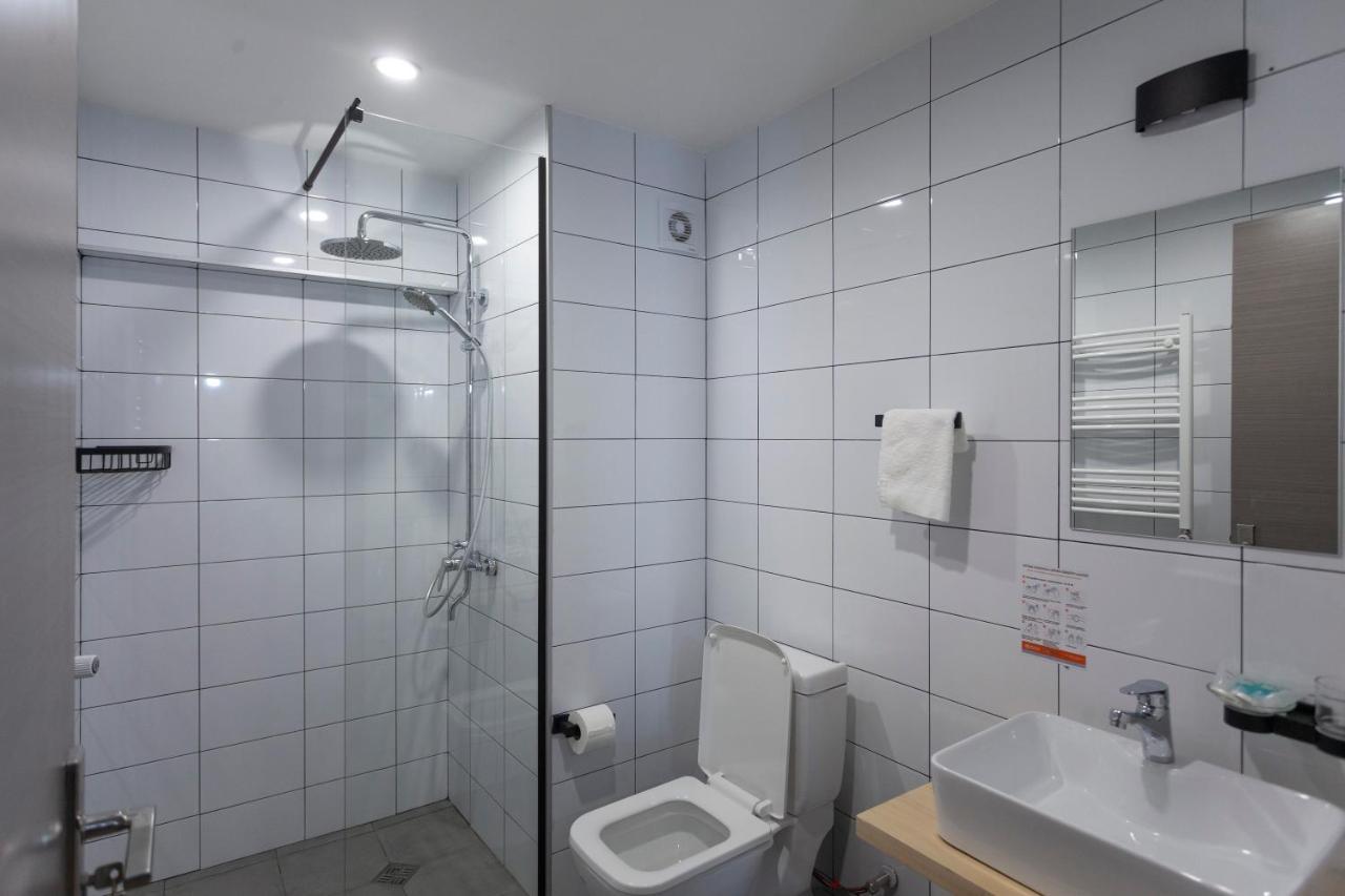 Hotel Lahili Mestia Exteriér fotografie